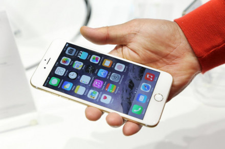 Apple launches a ‘touch disease’ repair program for the iPhone 6 Plus, but it costs