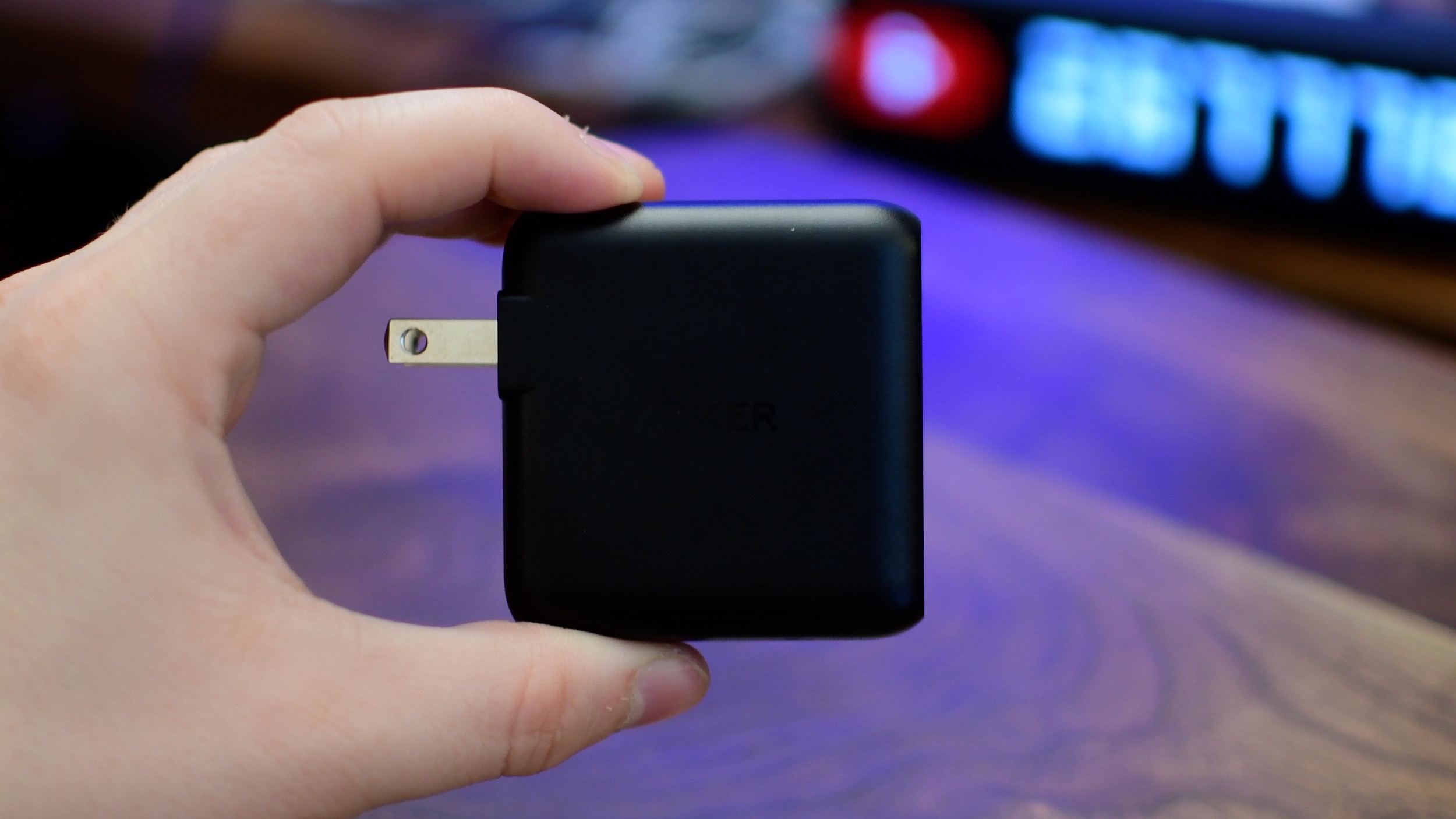 The best power adapters to fast charge iPhone 8 and iPhone X Mid