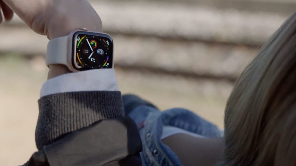 apple watch series 4 red dot