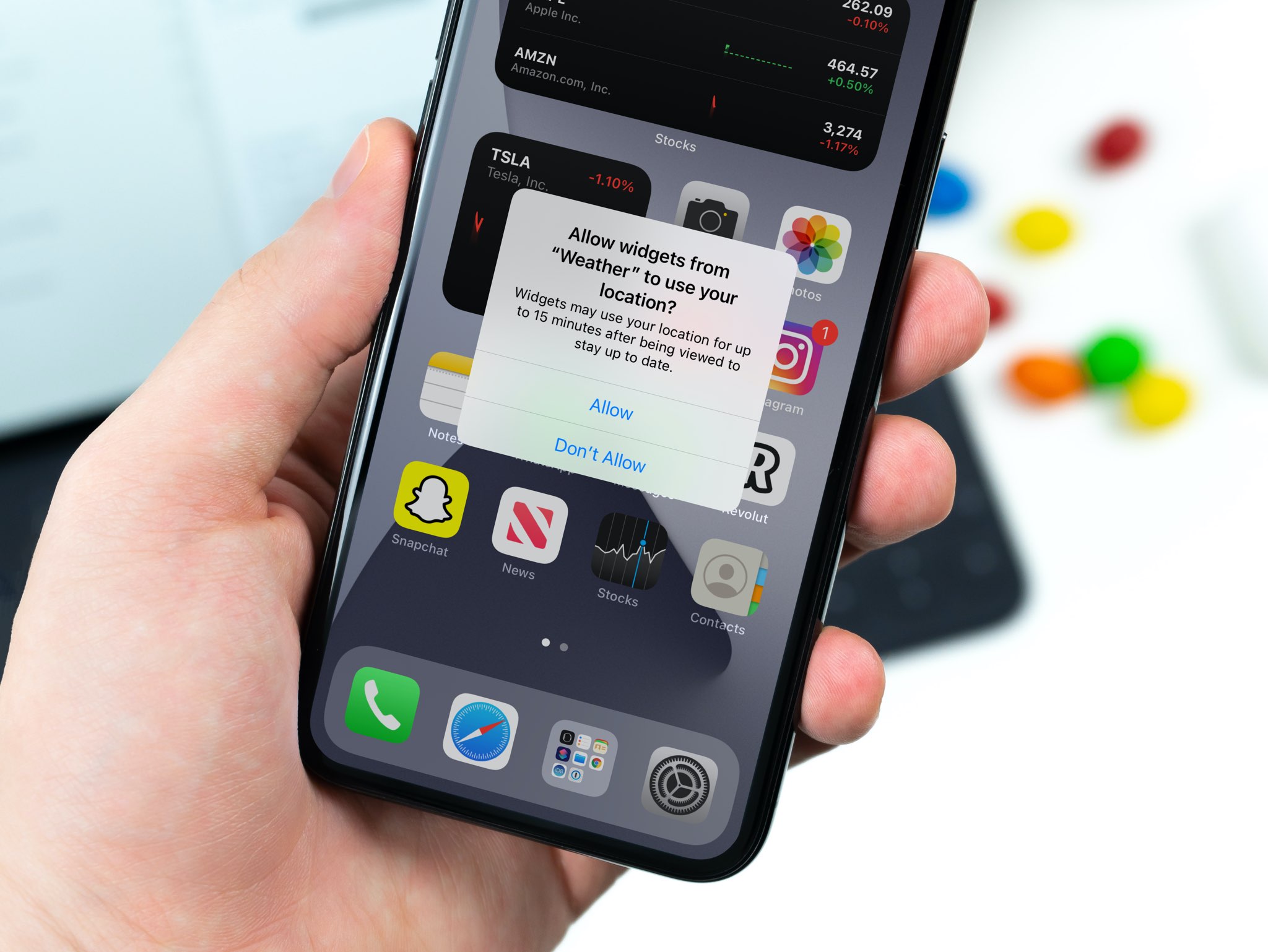 Widget location permissions iPhone - hero image