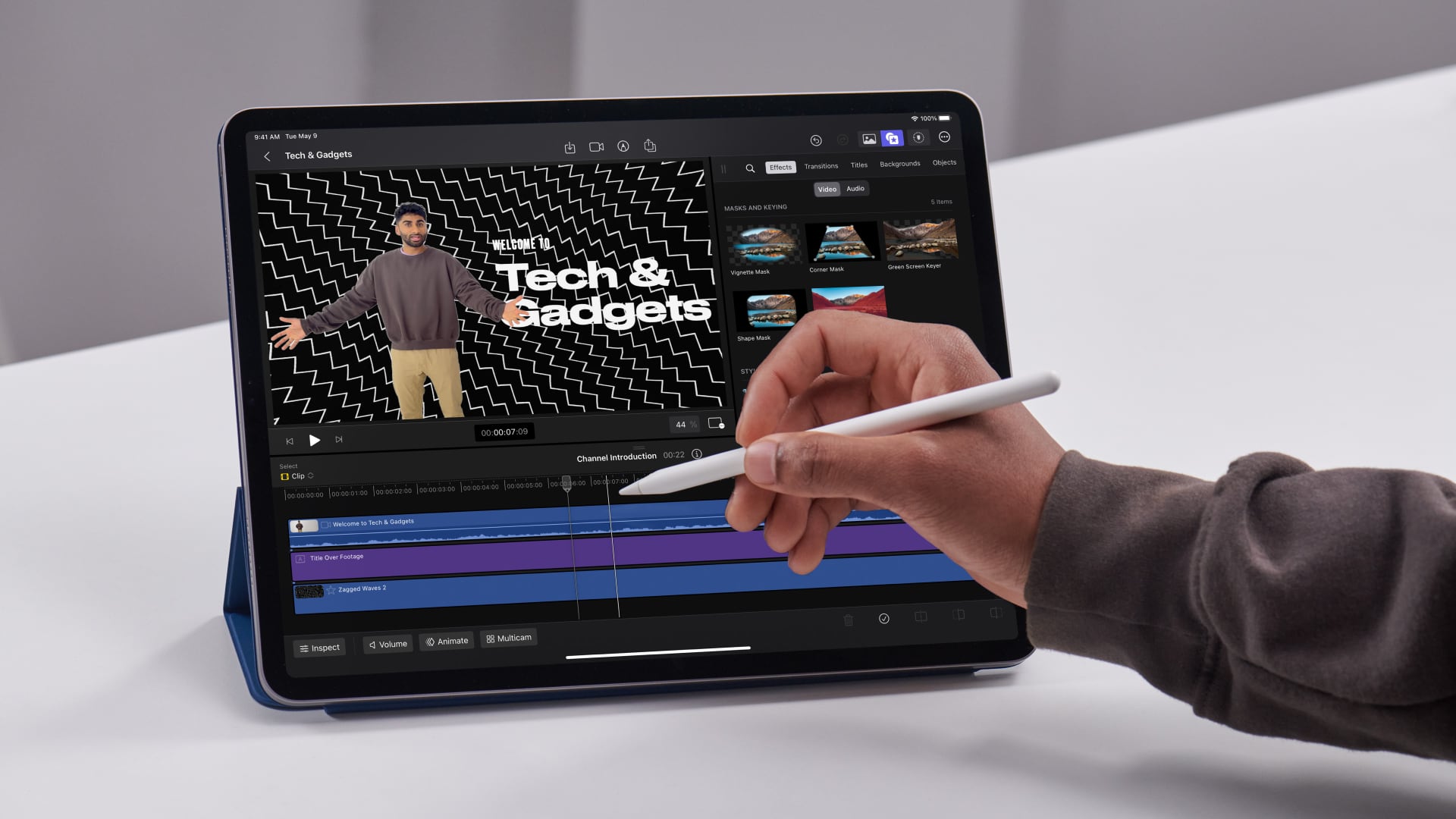 Skimming footage using Apple Pencil hover in Final Cut Pro for iPad