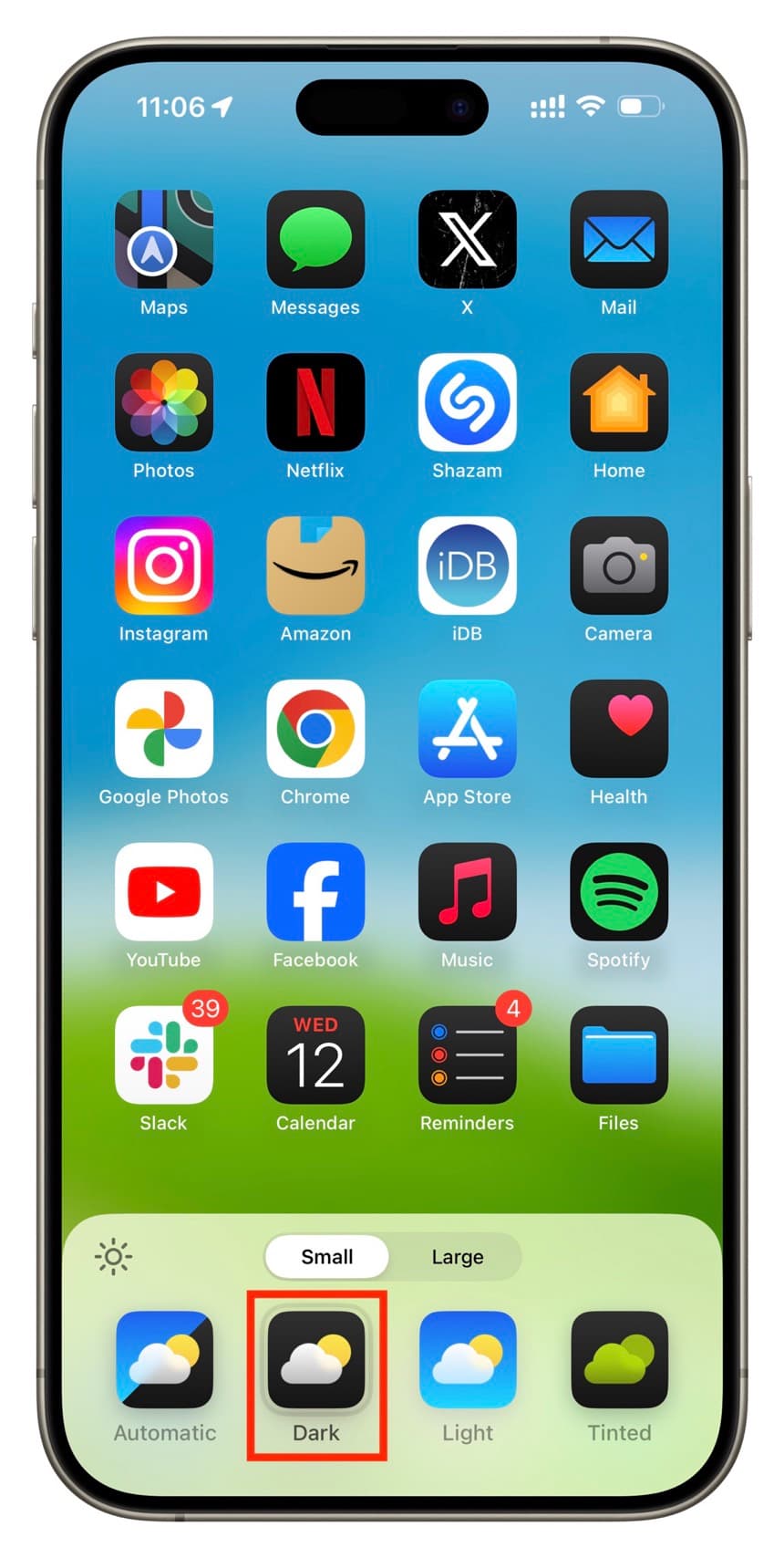 Dark app icons in iOS 18