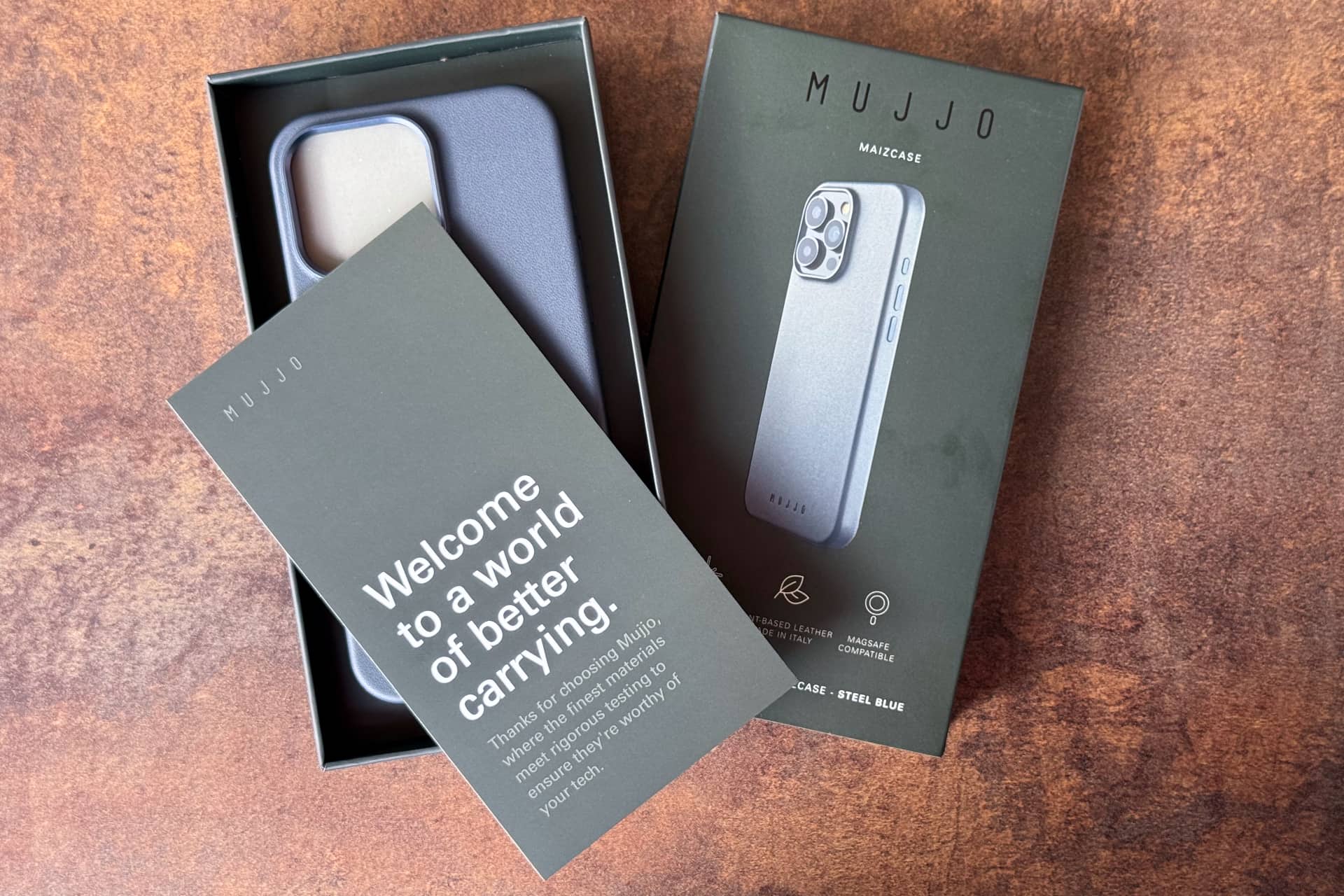 Open packaging showcasing Mujjo's MaizCase for iPhone 16 Pro Max.