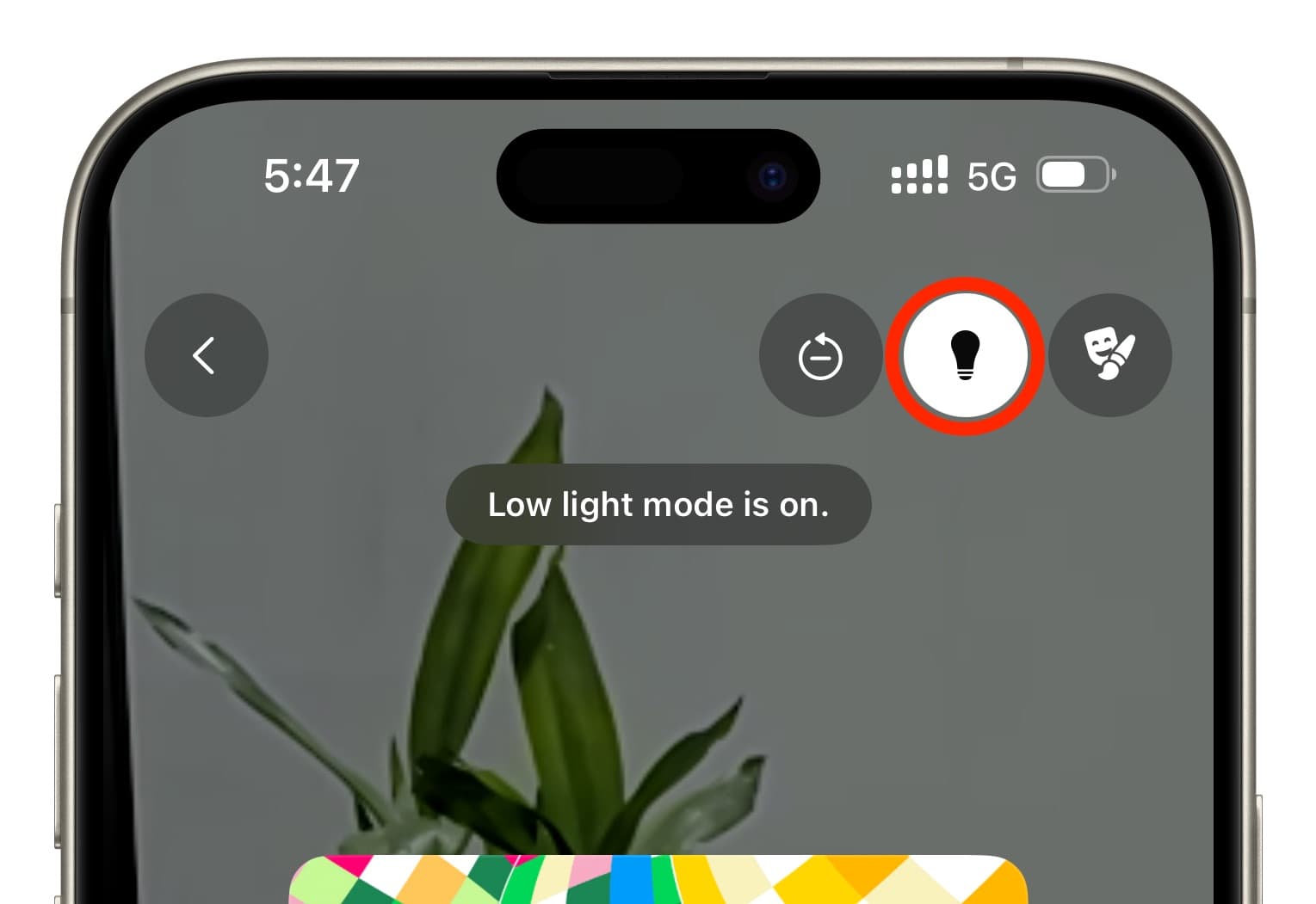 Low light mode activated for video call on WhatsApp