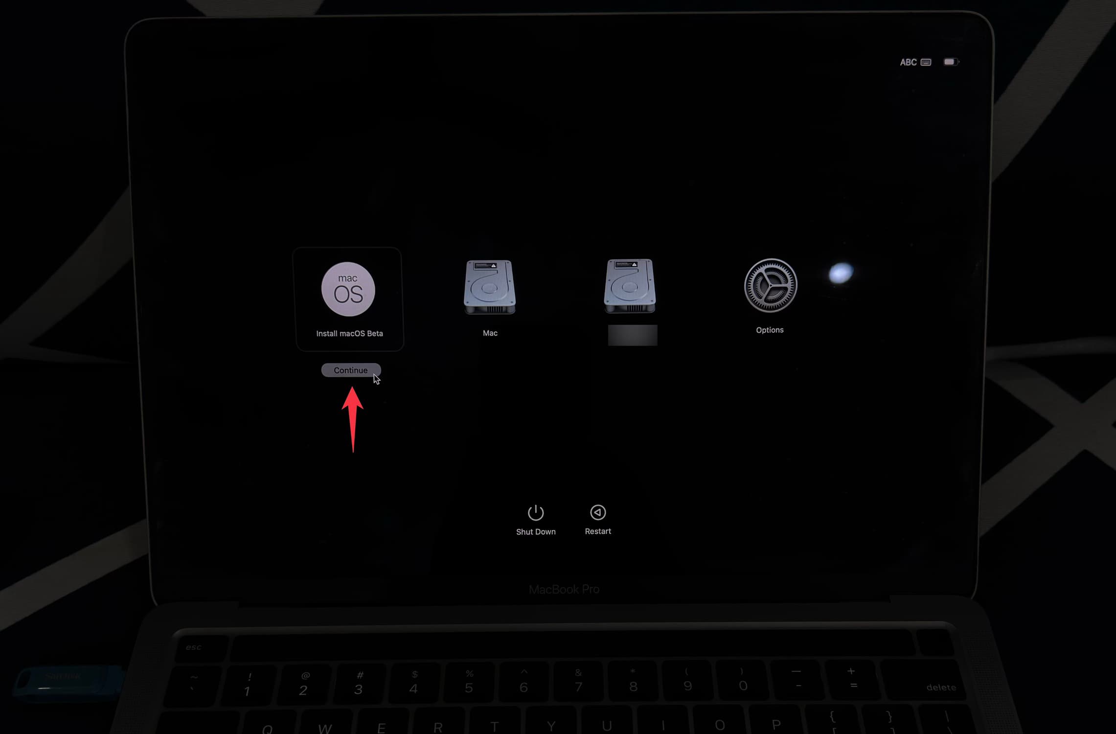 Installing macOS 26 using USB Bootable installer